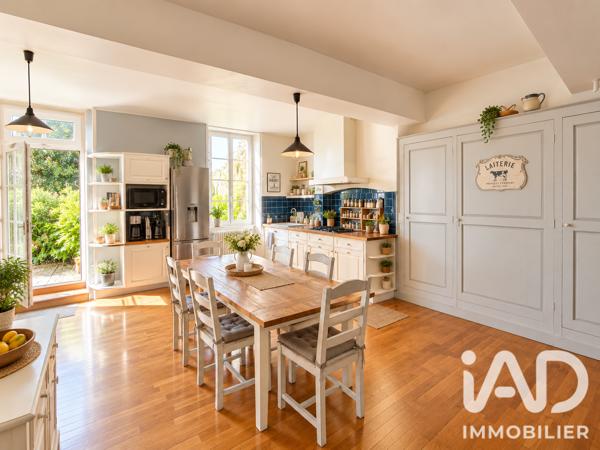 Maison à vendre 18 pièces 445 m² Saint-Maixent-l'École