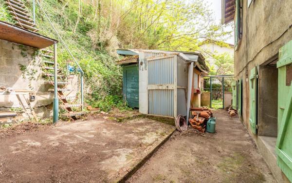 Maison à vendre    6 pièces • 116,98 m2 Tarare