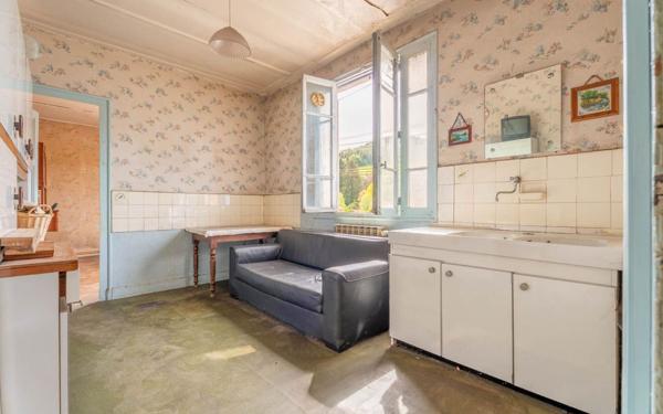 Maison à vendre    6 pièces • 116,98 m2 Tarare