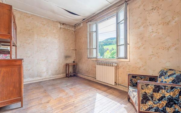 Maison à vendre    6 pièces • 116,98 m2 Tarare
