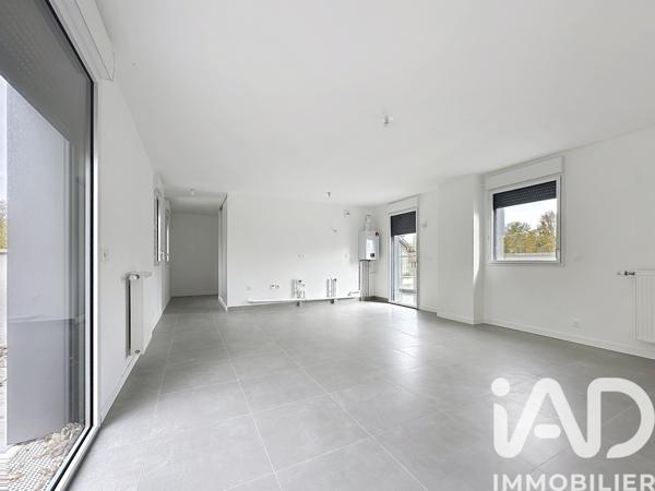 Location appartement 4 pièces 77 m² Rubelles