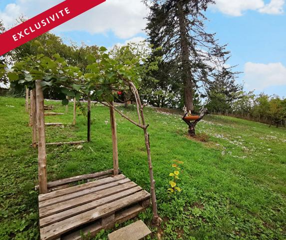 Maison de ville à Civray proche des commerce