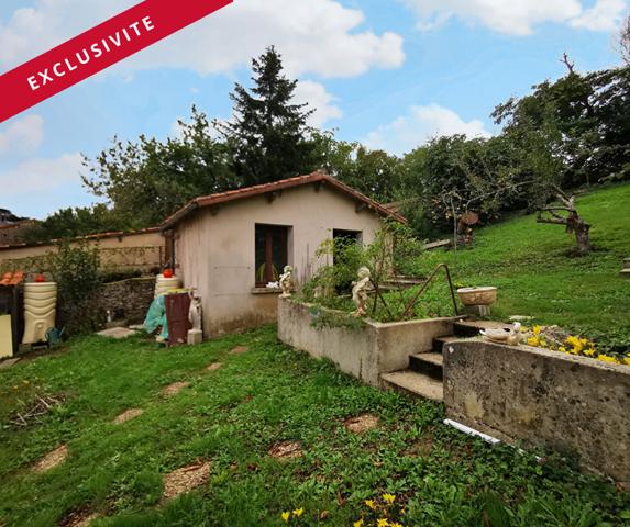 Maison de ville à Civray proche des commerce