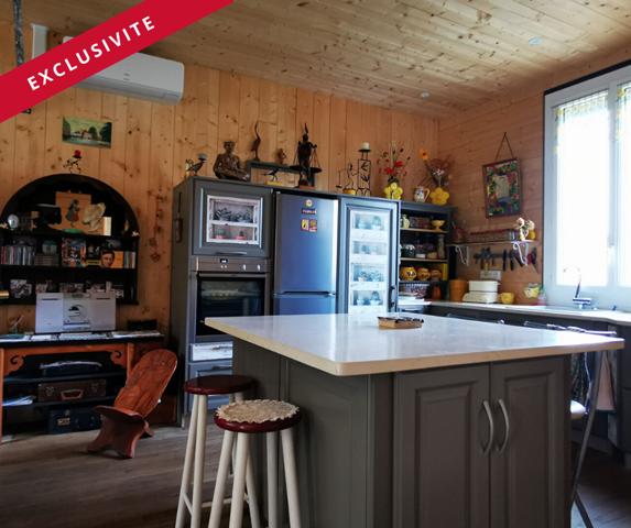 Maison de ville à Civray proche des commerce