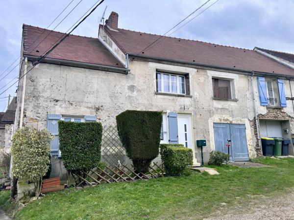 MAISON DIVISEE EN DEUX BEAU APPARTEMENT. UN F2 ET UN  F3