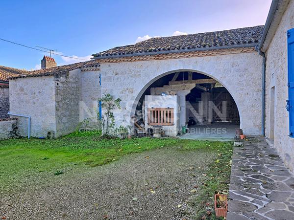 Maison Sainte Colombe De Villeneuve / Villeneuve sur Lot