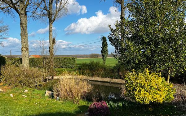 Maison à vendre    6 pièces •  Thiron-Gardais