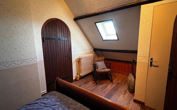 Maison à vendre    6 pièces •  Thiron-Gardais