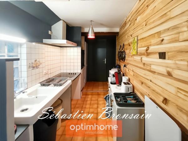 Ensemble immobilier avec potentiel locatif au cœur de la campagne jurassienne