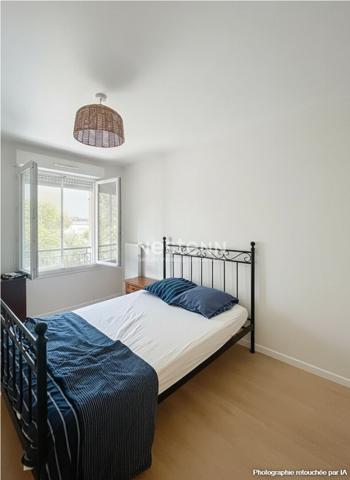 À LOUER :  Trappes, 3 pièces meublé de 59 m² avec balcon et box
