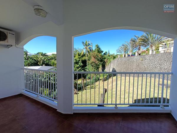 A Vendre grand T3 de 80m2 + 2 parkings à Saint-Benoit-Beaulieu