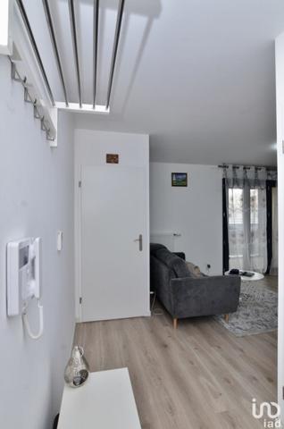 Appartement 2 pièces de 42 m² à Noisiel (77186)