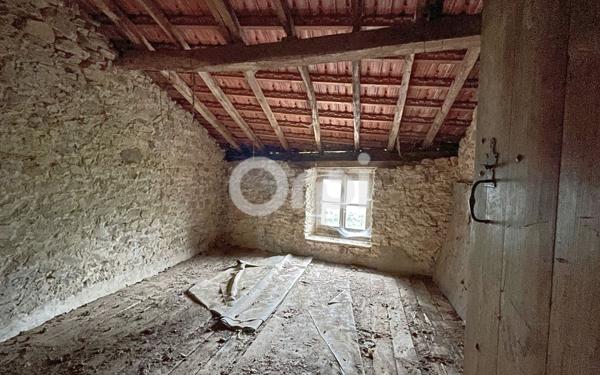 Maison à vendre    3 pièces •  Saint-Martin-Terressus