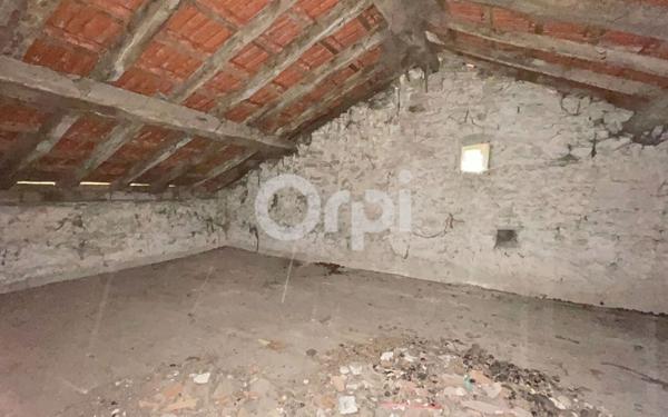 Maison à vendre    3 pièces •  Saint-Martin-Terressus