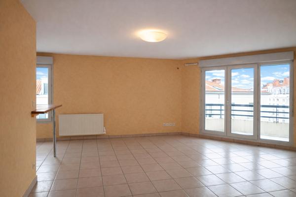 Appartement VILLEURBANNE 76.61 m²
