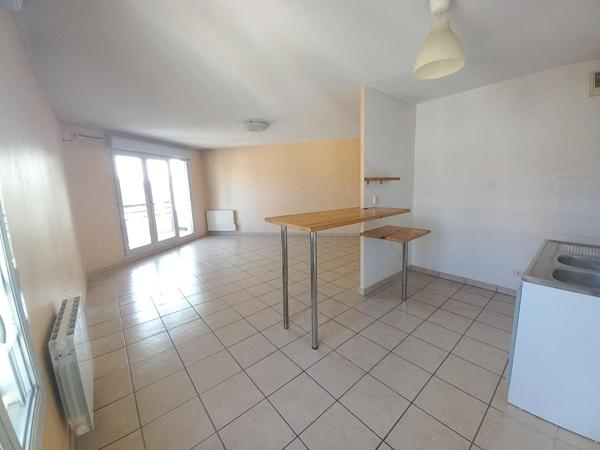 Appartement VILLEURBANNE 76.61 m²