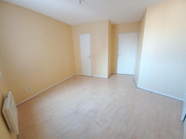 Appartement VILLEURBANNE 76.61 m²