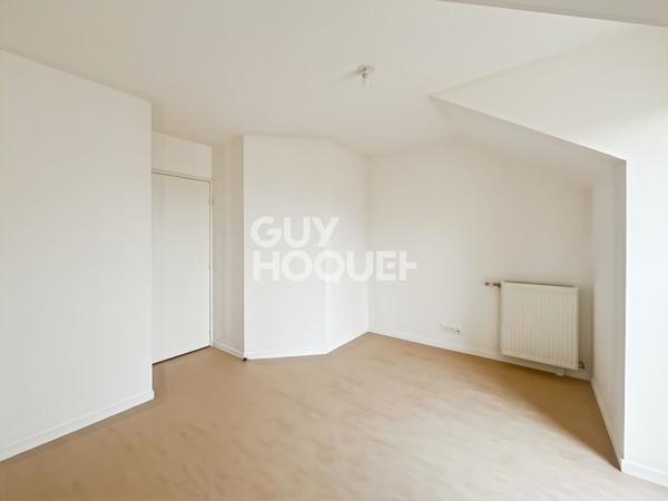 À vendre : Appartement 2 pièces à FONTENAY TRESIGNY