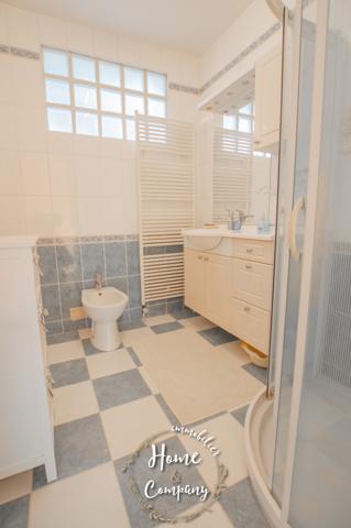 Maison 5 pièce(s) 4 chambre(s) 146 m²