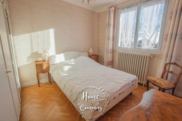 Maison 5 pièce(s) 4 chambre(s) 146 m²