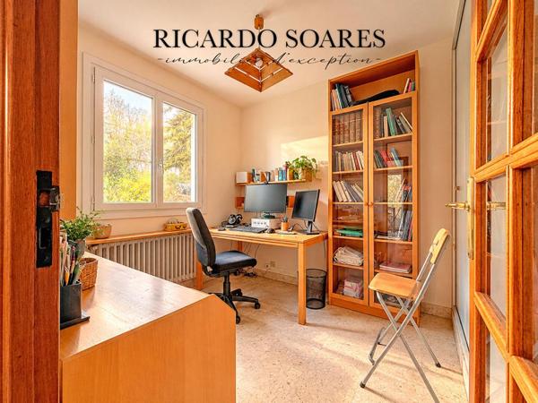 60700 PONT-SAINTE-MAXENCE / MAISON FAMILIALE 220 m² au sol / 6 CHAMBRES / VIVABLE DE PLAIN-PIED / TERRAIN 1401 m²