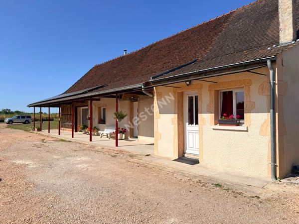 Ferme bressane de caractère entièrement rénovée de 190 m² - Prestations haut de gamme -  Terrain de 3 300 m²