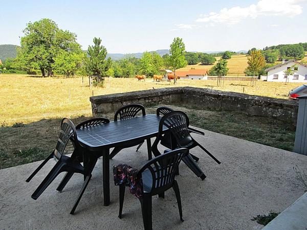 Location                                                      Appartement
                        
                     4 pièces                      125 m2                     à Saint-Remy