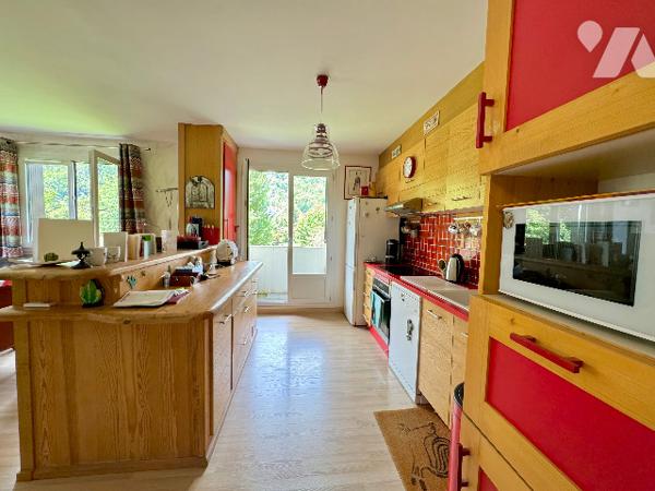 EXCLUSIVITE : INVESTISSEMENT - PLACEMENT Appartement T2 d'environ 63,50 m² loi carrez. - ALBERTVILLE