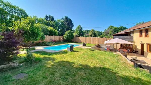 Charmante maison en pierre à Compreignac, à 20 min de Limoges