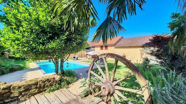 Charmante maison en pierre à Compreignac, à 20 min de Limoges