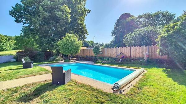 Charmante maison en pierre à Compreignac, à 20 min de Limoges