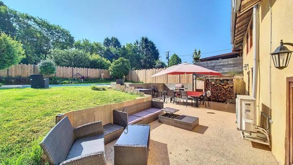 Charmante maison en pierre à Compreignac, à 20 min de Limoges