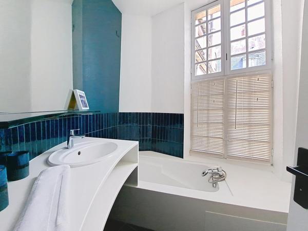 Appartement à NANTES, 44000 - 4 pièces 103m²