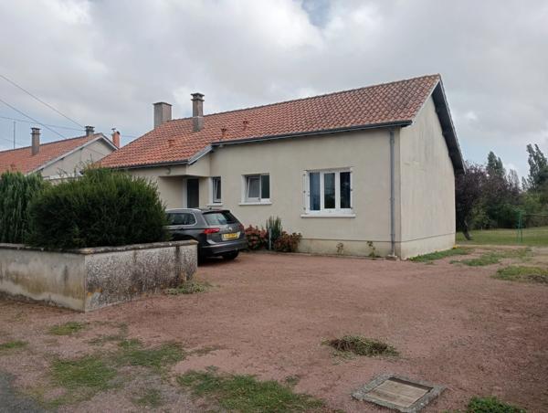 Plein-Pied dans un village rural