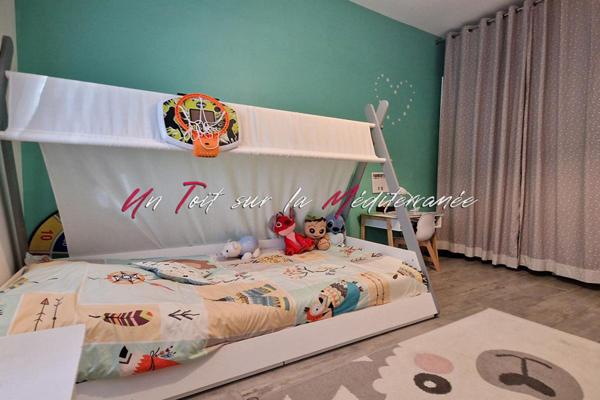 Maison familiale de 90m2 habitables, plain pied, 3 chambres, jardin