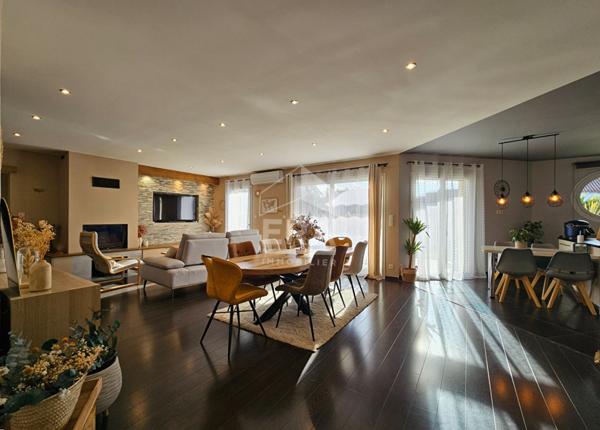 Maison de plain pied 4 chambres avec garage 