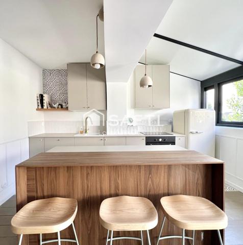 Maison rénovée avec jardin et dépendance