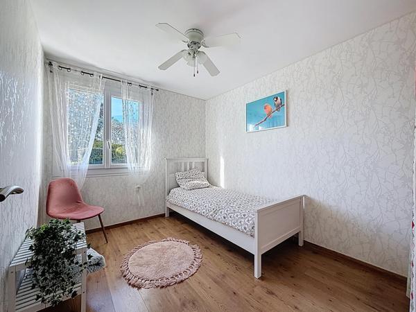 Maison 5 pièces avec garage et cabanon