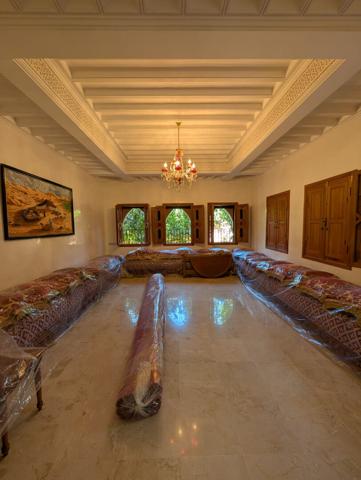 A Vendre Jolie Villa avec piscine - Targa, Marrakech
