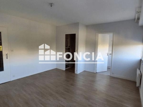 Location Studio 27.77 m² - 550 RUE DU CHEMIN VERT Ifs 14123