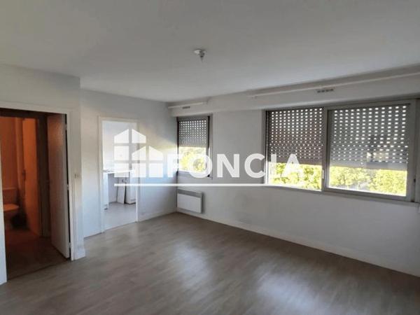 Location Studio 27.77 m² - 550 RUE DU CHEMIN VERT Ifs 14123