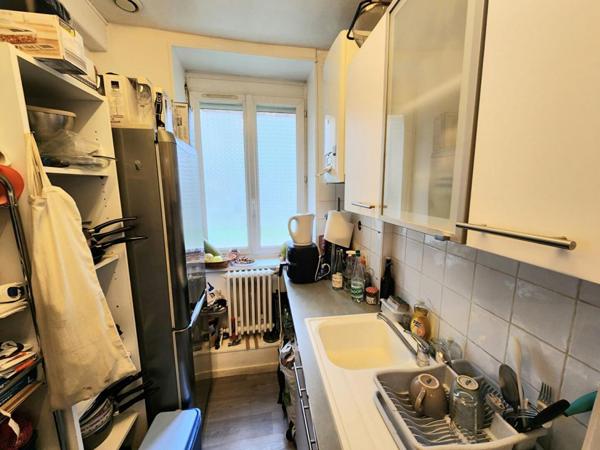 Exclusivité - Les Andelys - Immeuble de rapport de 3 logements  dont 2 loués pour une rentabilité de  1.520  mensuel - Prix 195.900