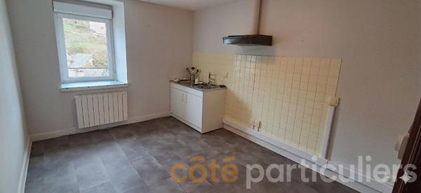 Location Appartement92,13 m² - 4 Pièces - PONT DE SALARS (12290)