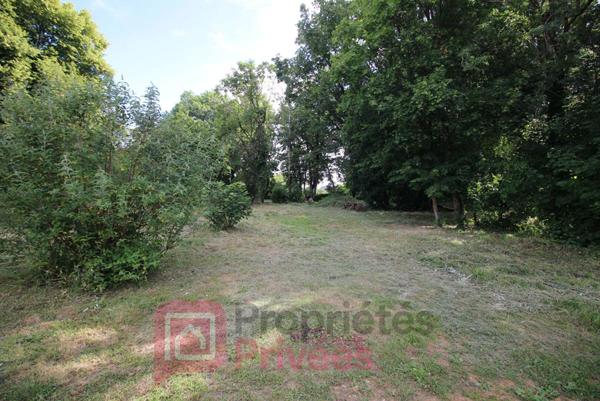 Terrain Sens-beaujeu 1414 m2