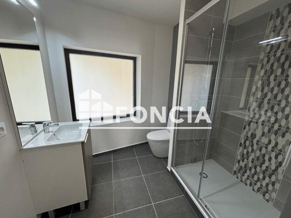 Location Studio 38.2 m² - 25 Rue Maréchal Joffre Pau 64000