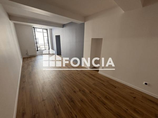 Location Studio 38.2 m² - 25 Rue Maréchal Joffre Pau 64000