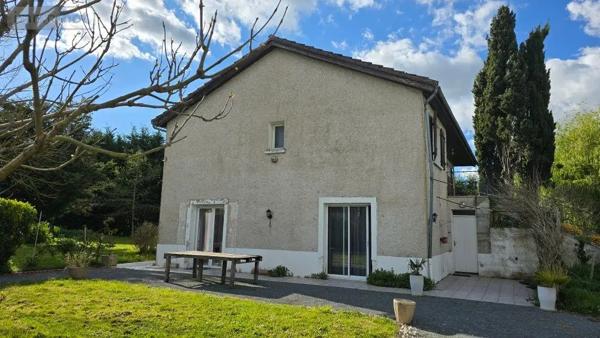 Achat - Maison | Pavillon Brioux-sur-Boutonne 79170 9 pièces 196 m 2 2881 m 2
