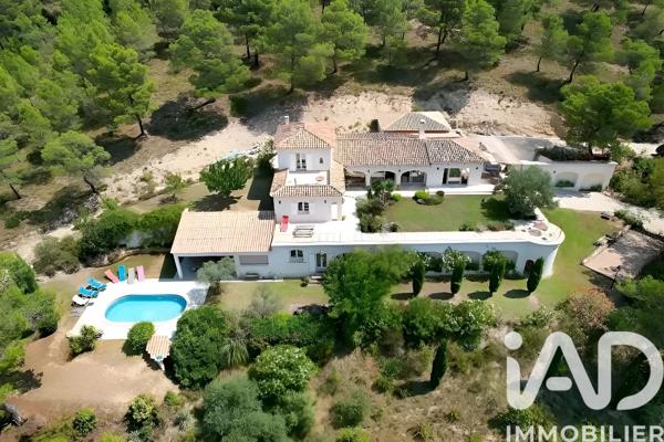 Maison à vendre 10 pièces 470 m² Rognes