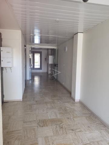 EPERNAY-HYPER CENTRE : APPARTEMENT LOUE EN MEUBLE de 94,20 m² avec CELLIER PRIVATIF