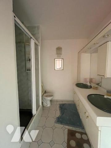 BETHUNE APPARTEMENT 4 CHS 2 PARKINGS 2 CAVES